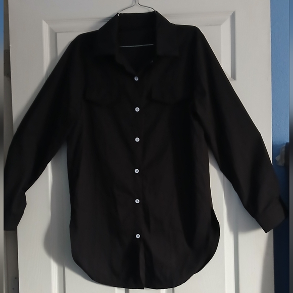 Elegant Women's Black Button Down Shirt Size L - Picture 2 of 8